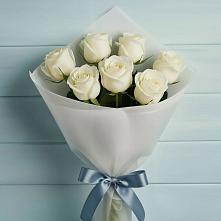 Букет 7 Белых роз Эдлесс Лав в Новом-Уренгое