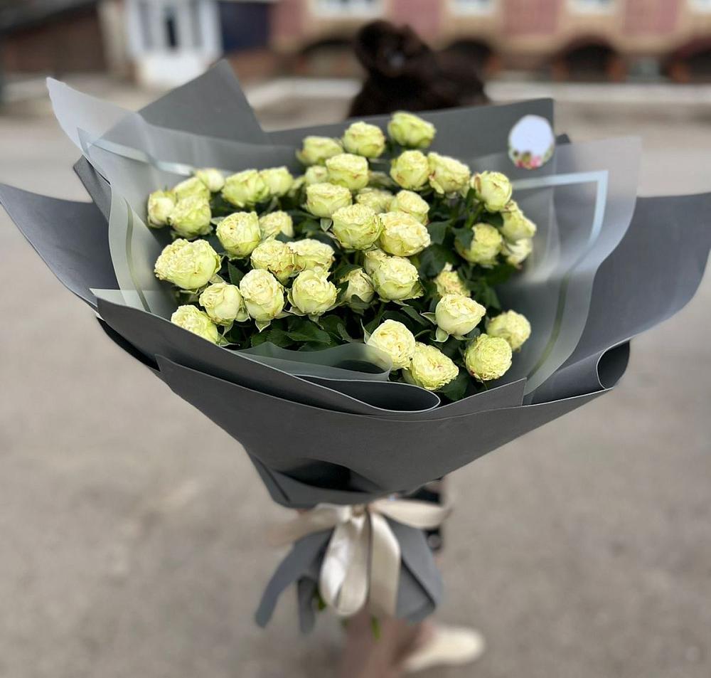 Белые кустовые розы Солинеро в Новом-Уренгое Букет Белые кустовые розы Солинеро в Новом-Уренгое