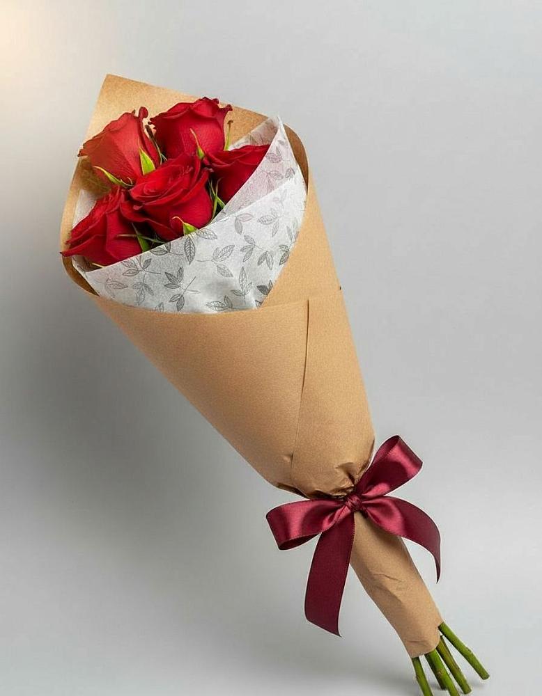 Букет просто и со вкусом в Новом-Уренгое Букет цветов из: Розы в Новом-Уренгое