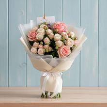 Букет цветов из:  Розы в Новом-Уренгое